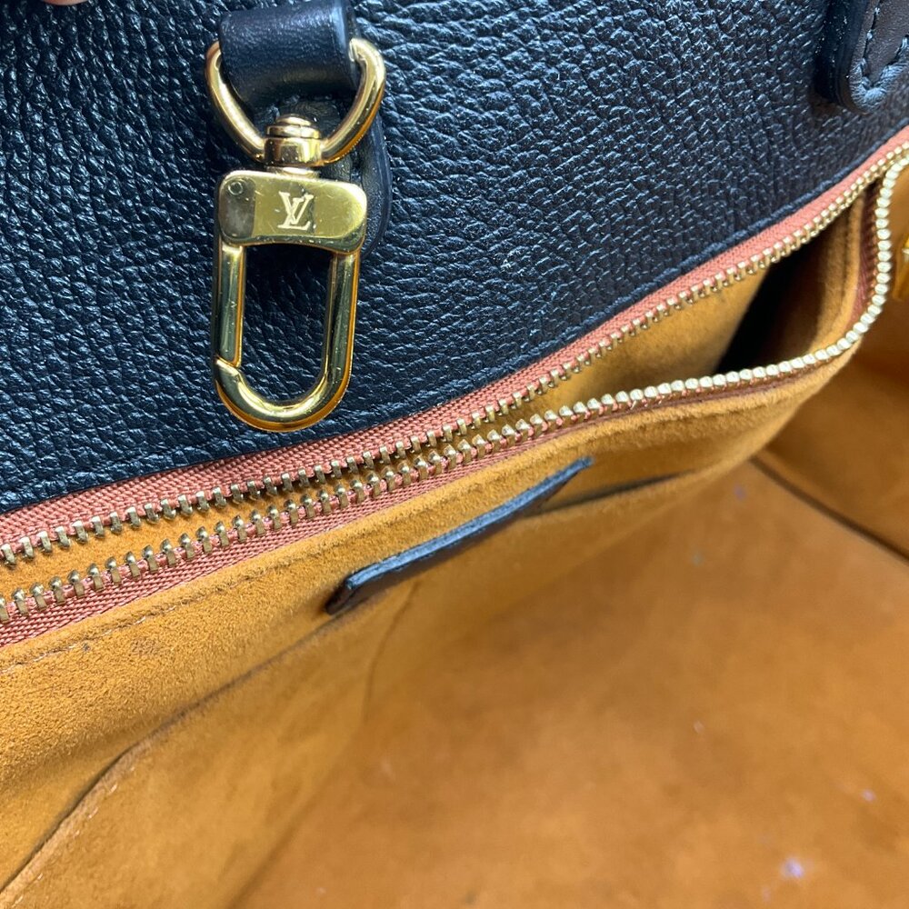 Louis Vuitton Black Monogram Empreinte Leather OnTheGo Handbag - Picture 15 of 15